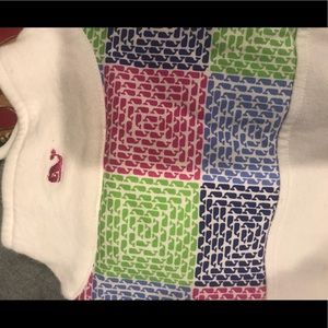 Vineyard vines half zip.